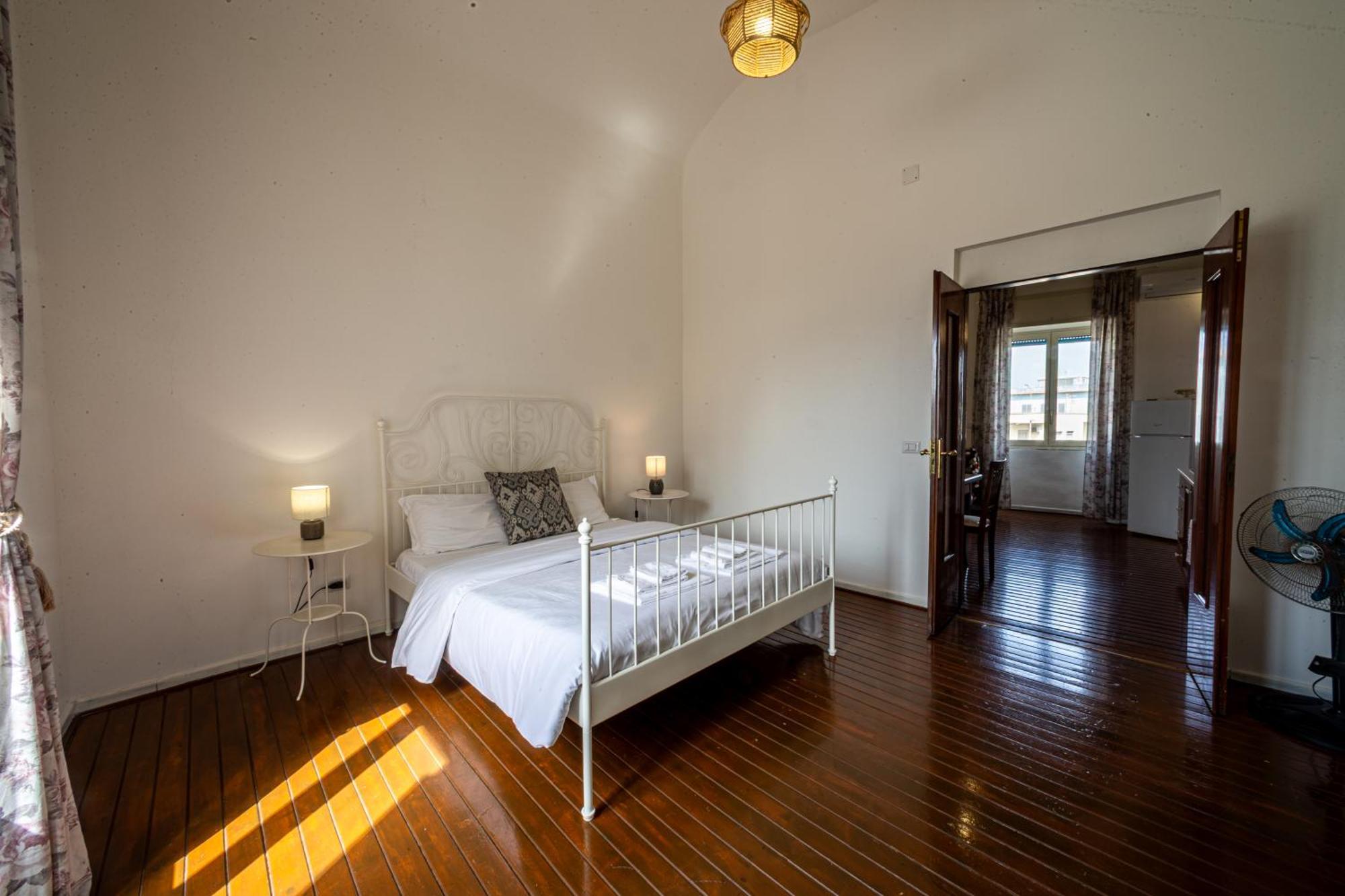 Mh Suites Rooms Apartments Bacoli Luaran gambar
