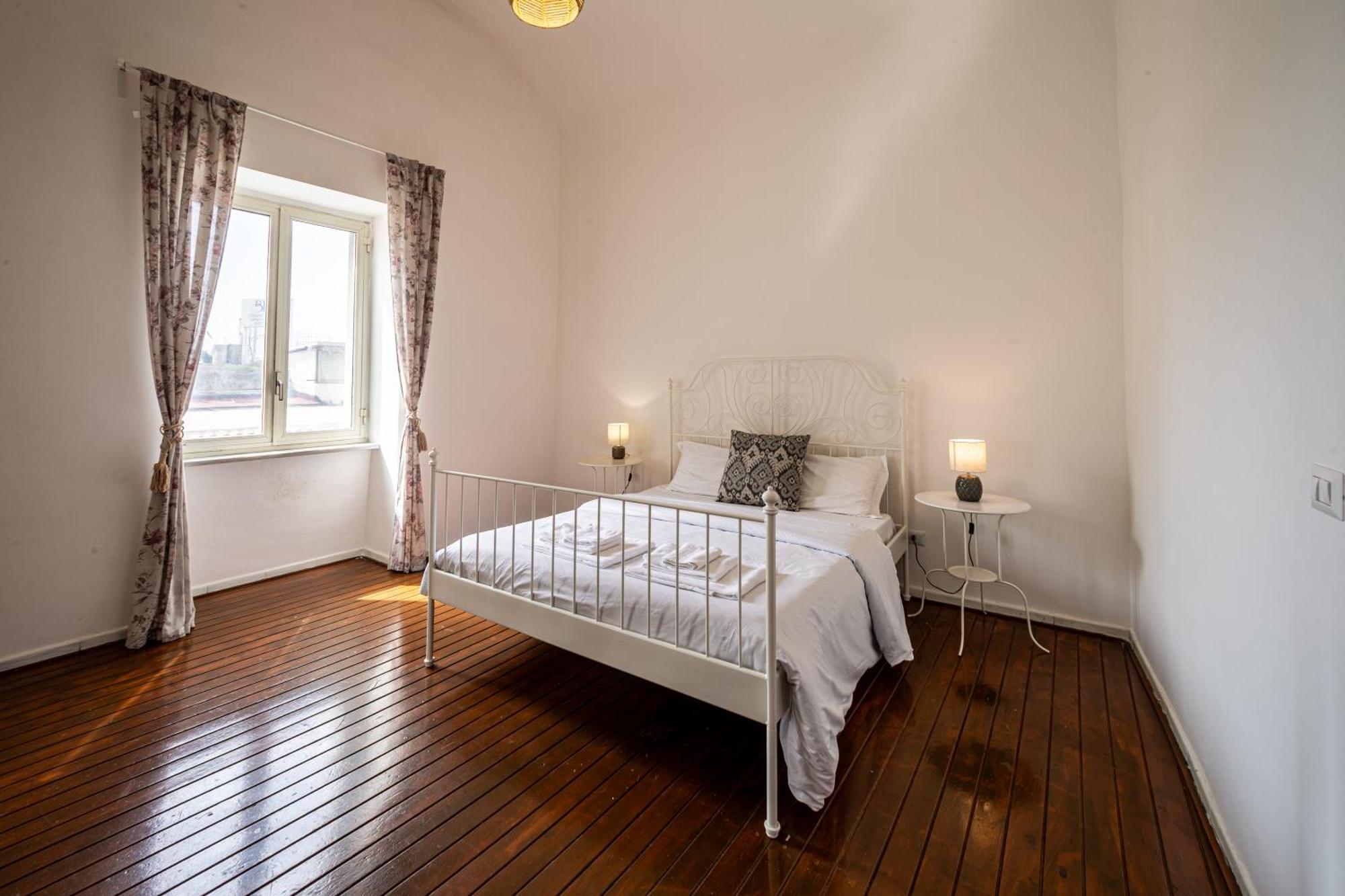 Mh Suites Rooms Apartments Bacoli Luaran gambar