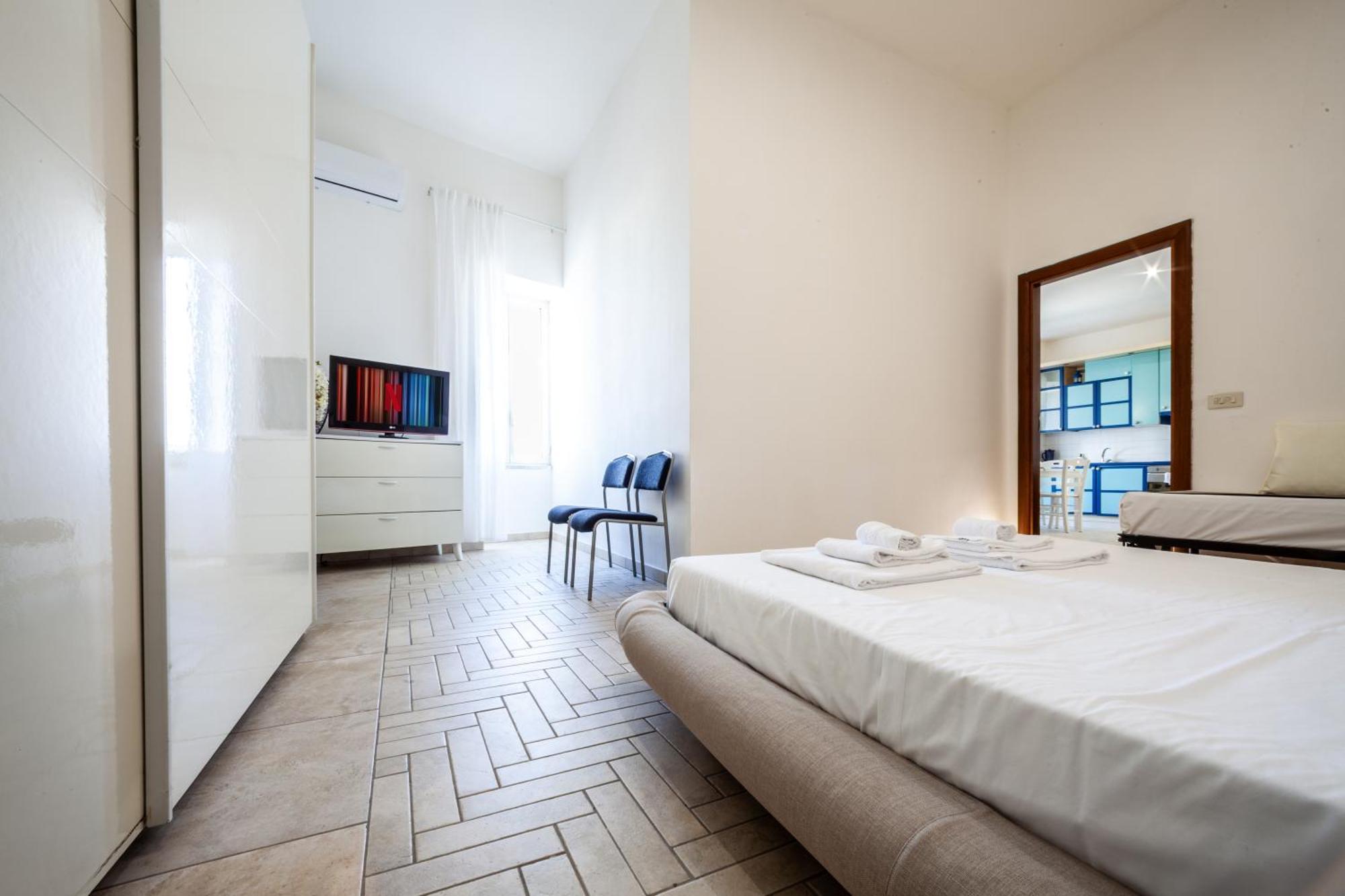 Mh Suites Rooms Apartments Bacoli Luaran gambar