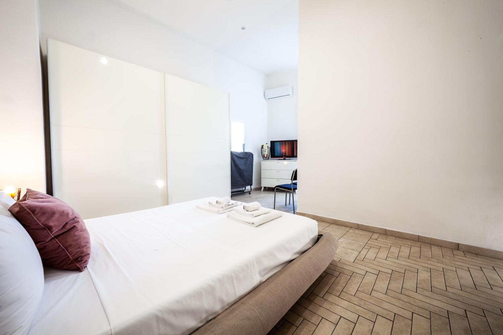 Mh Suites Rooms Apartments Bacoli Bilik gambar